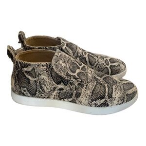 Snake skin print Yellow Box sneakers size 7